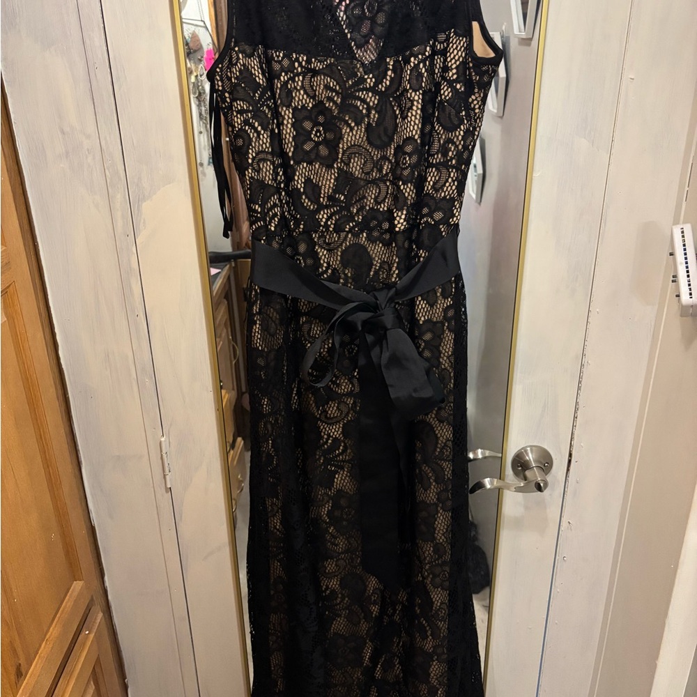 dressbarn Black and Tan Lace Maxi Dress